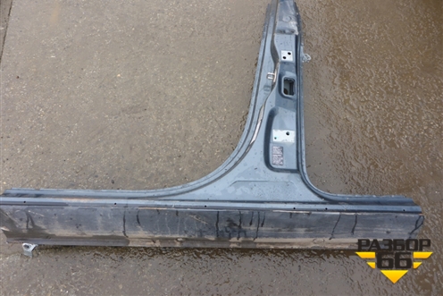 Порог со стойкой левый для Volkswagen Touareg c 2002-2010г (Туарег)