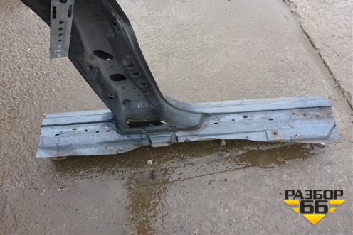 Порог со стойкой левый для Volkswagen Touareg c 2002-2010г (Туарег)