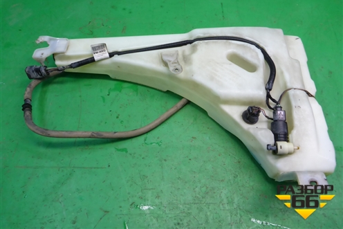 Бачок омывателя лобового стекла (7L0955453D) для Volkswagen Touareg c 2002-2010г (Туарег)
