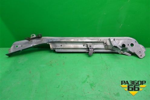 Кронштейн переднего крыла правый (7L6805920B) для Volkswagen Touareg c 2002-2010г (Туарег)