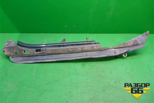 Кронштейн переднего крыла левый (7L6805919B) для Volkswagen Touareg c 2002-2010г (Туарег)