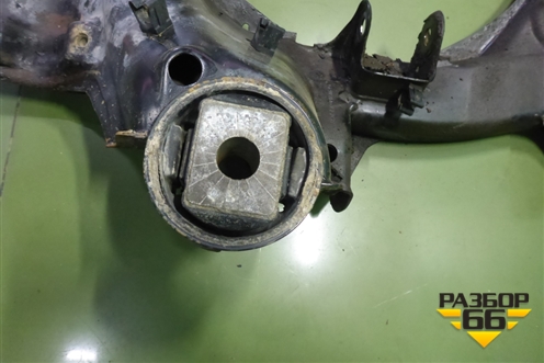 Подрамник передний АКПП (7L0407747) для Volkswagen Touareg c 2002-2010г (Туарег)