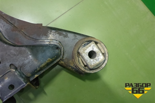 Подрамник передний АКПП (7L0407747) для Volkswagen Touareg c 2002-2010г (Туарег)