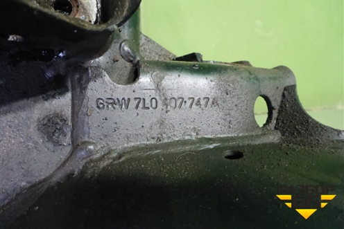 Подрамник передний АКПП (7L0407747) для Volkswagen Touareg c 2002-2010г (Туарег)