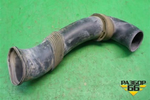 Патрубок воздушного фильтра (7L6129752A) для Volkswagen Touareg c 2002-2010г (Туарег)