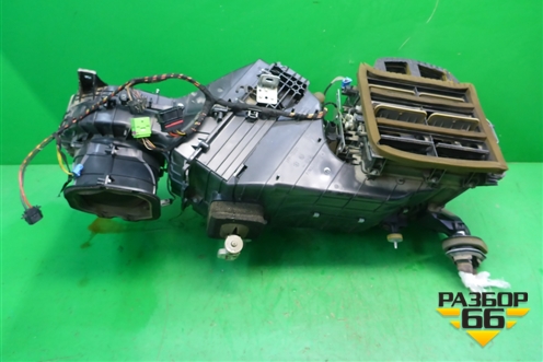 Корпус отопителя (7L0820005CN) для Volkswagen Touareg c 2002-2010г (Туарег)