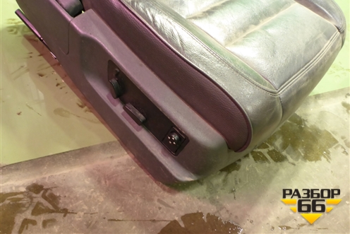 Сиденья комплект (AIR BAG подогрев электро регулировка) для Volkswagen Touareg c 2002-2010г (Туарег)