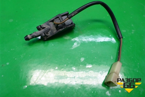 Форсунка омывателя лобового стекла (с подогревом) (6E0955986) для Volkswagen Touareg c 2002-2010г (Туарег)