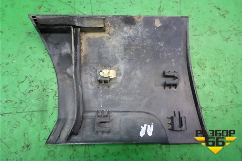 Накладка переднего крыла правого (7L6854960A) для Volkswagen Touareg c 2002-2010г (Туарег)