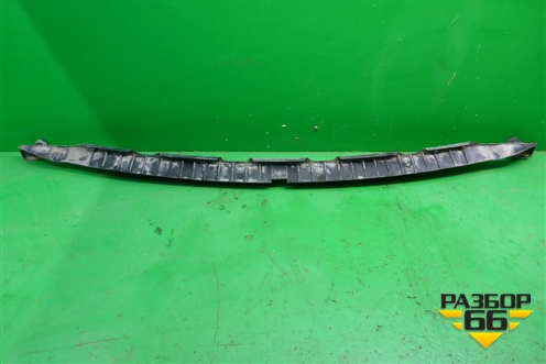 Кронштейн заднего бампера центральный (7L6807863B) для Volkswagen Touareg c 2002-2010г (Туарег)