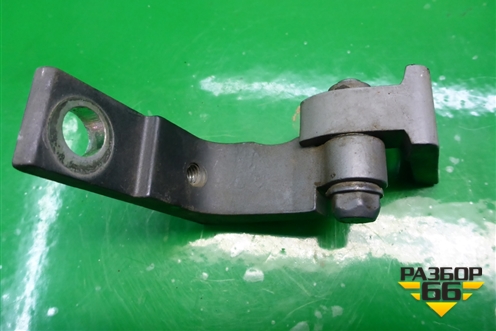 Петля двери передней левой верхняя для Volkswagen Touareg c 2002-2010г (Туарег)