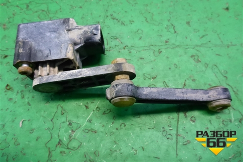 Датчик регулировки дорожного просвета (7L0616213A) для Volkswagen Touareg c 2002-2010г (Туарег)