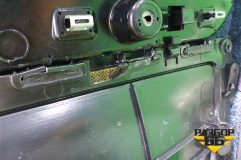 Обшивка двери передней левой под электрику (8K1867105) для Audi A4 (В8) с 2007-2015г (А4)