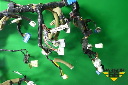 Проводка салонная (под торпедо) (MN151061) для Mitsubishi Lancer-9  с 2003-2008г (Лансер)