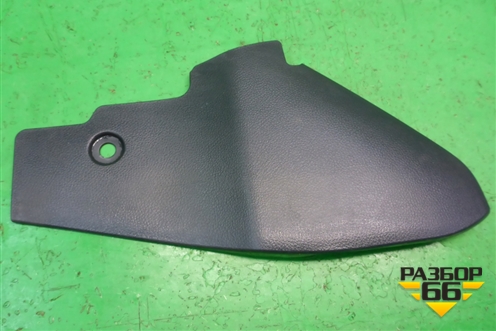 Накладка внутренняя (на консоль левая) (68921EL00A) для Nissan Tiida (C11X) с 2004-2013г (Тиида)