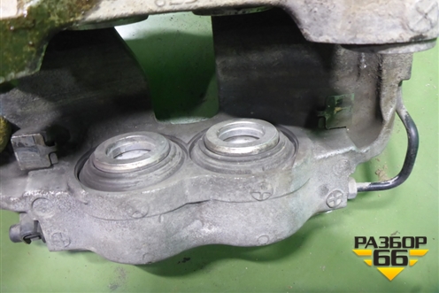 Суппорт передний правый (под 348 диск) для BMW 5-серия G30 с 2017г