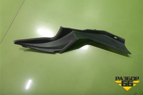 Молдинг лобового стекла нижний (правый) (538660K050) для Toyota Fortuner с 2016г (Фортунер)