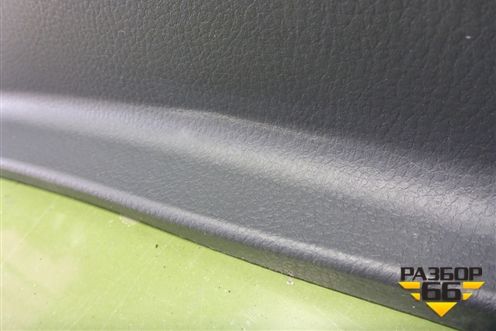 Обшивка багажника на заднюю панель (5838706270) для Toyota Camry V70 с 2017г (Камри)