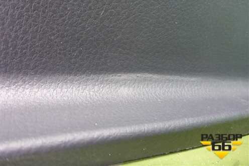 Обшивка багажника на заднюю панель (5838706270) для Toyota Camry V70 с 2017г (Камри)