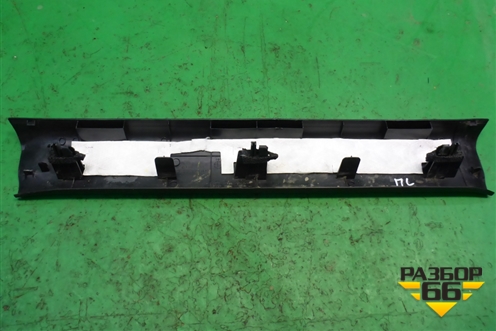 Накладка порога внутренняя переднего левого (EG2168720) для Mazda CX 7 с 2006-2012г (СХ7)