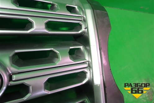 Решетка радиатора (до 2018г) (CK52BA163CA) для Land Rover Range Rover 4 с 2013-2022г (Вог)