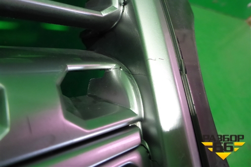 Решетка радиатора (до 2018г) (CK52BA163CA) для Land Rover Range Rover 4 с 2013-2022г (Вог)