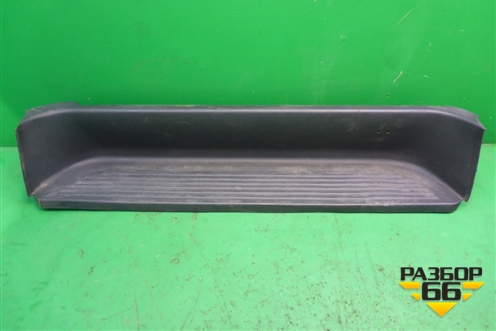 Накладка на порог наружная правая на подножку (задняя) (858764H000) для Hyundai Grand Starex с 2007-2021г (Гранд Старекс)