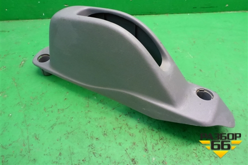 Накладка внутренняя (на ручник) (846204H000) для Hyundai Grand Starex с 2007-2021г (Гранд Старекс)