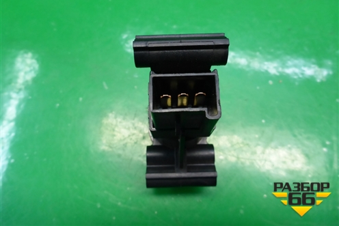 Кнопка аварийного отключения топлива (5L2T9341AA) для Ford Focus 2 с 2008-2011г (Фокус)