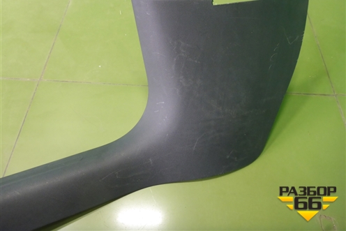 Накладка порога внутренняя переднего левого (правый руль) (8K2867271B) для Audi A4 (В8) с 2007-2015г (А4)