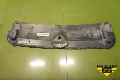 Накладка декоративная на переднюю панель (8W6807081) для Audi A5/S5 с 2016г (А5/С5)