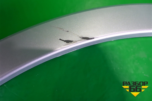 Накладка заднего крыла правого (4M0853818) для Audi Q7 c 2015г (Ку 7)