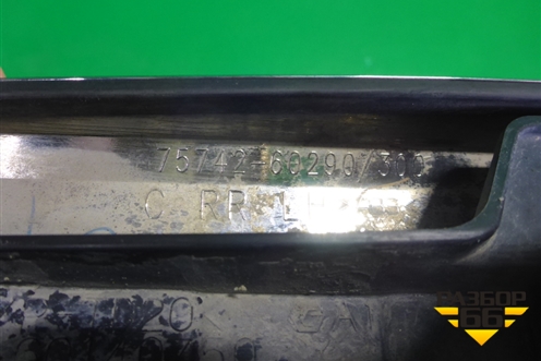 Накладка двери задней левой (после 2015г) (7574260290 7507660140) для Toyota Land Cruiser (200) с 2008г (Ленд Крузер)