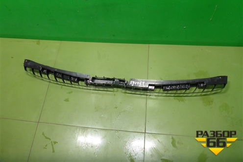 Кронштейн заднего бампера центральный (565807863) для Skoda Kodiaq с 2017г (Кодиак)