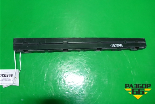 Кронштейн заднего бампера правый (универсал) (877643Z000) для Hyundai i40 с 2011г (Ай40)