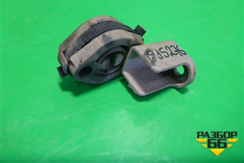 Кронштейн глушителя (4M0253144E) для Audi Q7 c 2015г (Ку 7)