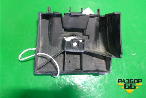 Кронштейн (накладки порога правый передний) (32216698) для Volvo XC60 с 2017-2025г (ХС60)