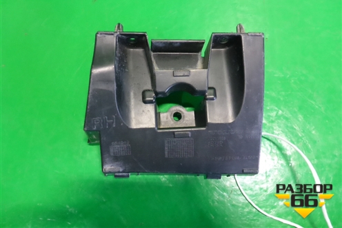 Кронштейн (накладки порога правый передний) (32216698) для Volvo XC60 с 2017-2025г (ХС60)