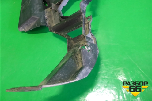 Кронштейн переднего бампера правый (4M0807096F) для Audi Q7 c 2015г (Ку 7)