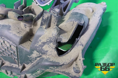 Фара противотуманная правая (после 2019г Led) (8121048060) для Lexus RX 350 c 2015г (РХ)