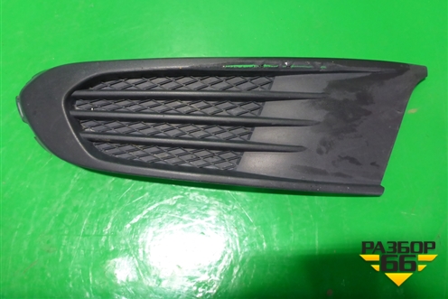 Решетка в передний бампер левая (до 2015г) (6RU853665C) для Volkswagen Polo (седан) с 2010г (Поло)