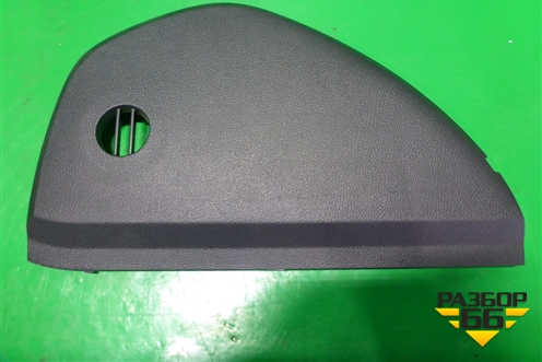 Накладка на торпедо (боковая левая) (1Z0857503) для Skoda Octavia (А5) с 2004-2013г (Октавия)