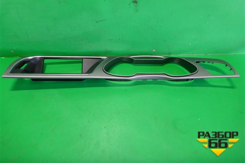 Накладка на щиток приборов (правый руль) (8K2857185AM) для Audi A4 (В8) с 2007-2015г (А4)