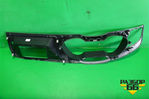 Накладка на щиток приборов (правый руль) (8K2857185AM) для Audi A4 (В8) с 2007-2015г (А4)