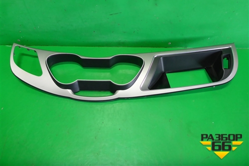 Накладка на щиток приборов (правый руль) (8K2857185AM) для Audi A4 (В8) с 2007-2015г (А4)