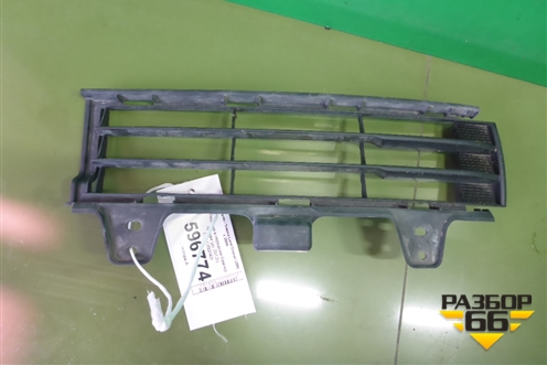 Решетка в передний бампер правая (до 2012г) (5311260040) для Toyota Land Cruiser (200) с 2008г (Ленд Крузер)