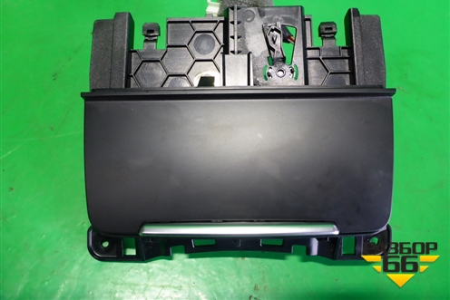 Пепельница передняя (8K0857951) для Audi A4 (В8) с 2007-2015г (А4)