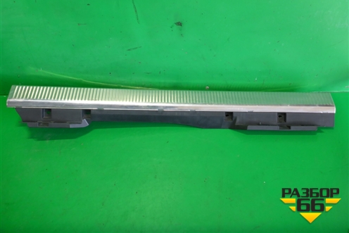 Обшивка багажника на заднюю панель (универсал) (8K9864483C) для Audi A4 (В8) с 2007-2015г (А4)