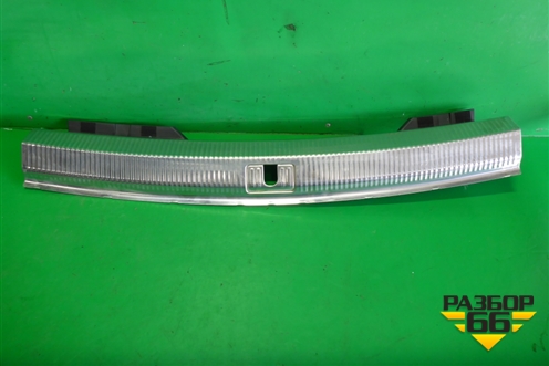 Обшивка багажника на заднюю панель (универсал) (8K9864483C) для Audi A4 (В8) с 2007-2015г (А4)