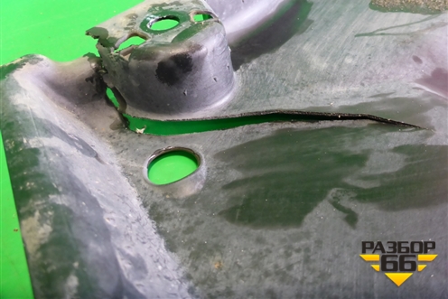 Защита антигравийная левая передняя (8K0825201E) для Audi A4 (В8) с 2007-2015г (А4)